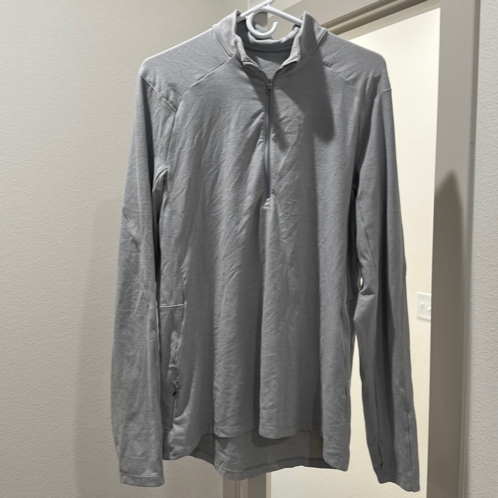 Lululemon Men Quarterzip Pull Over Jacket light gray Mens Large